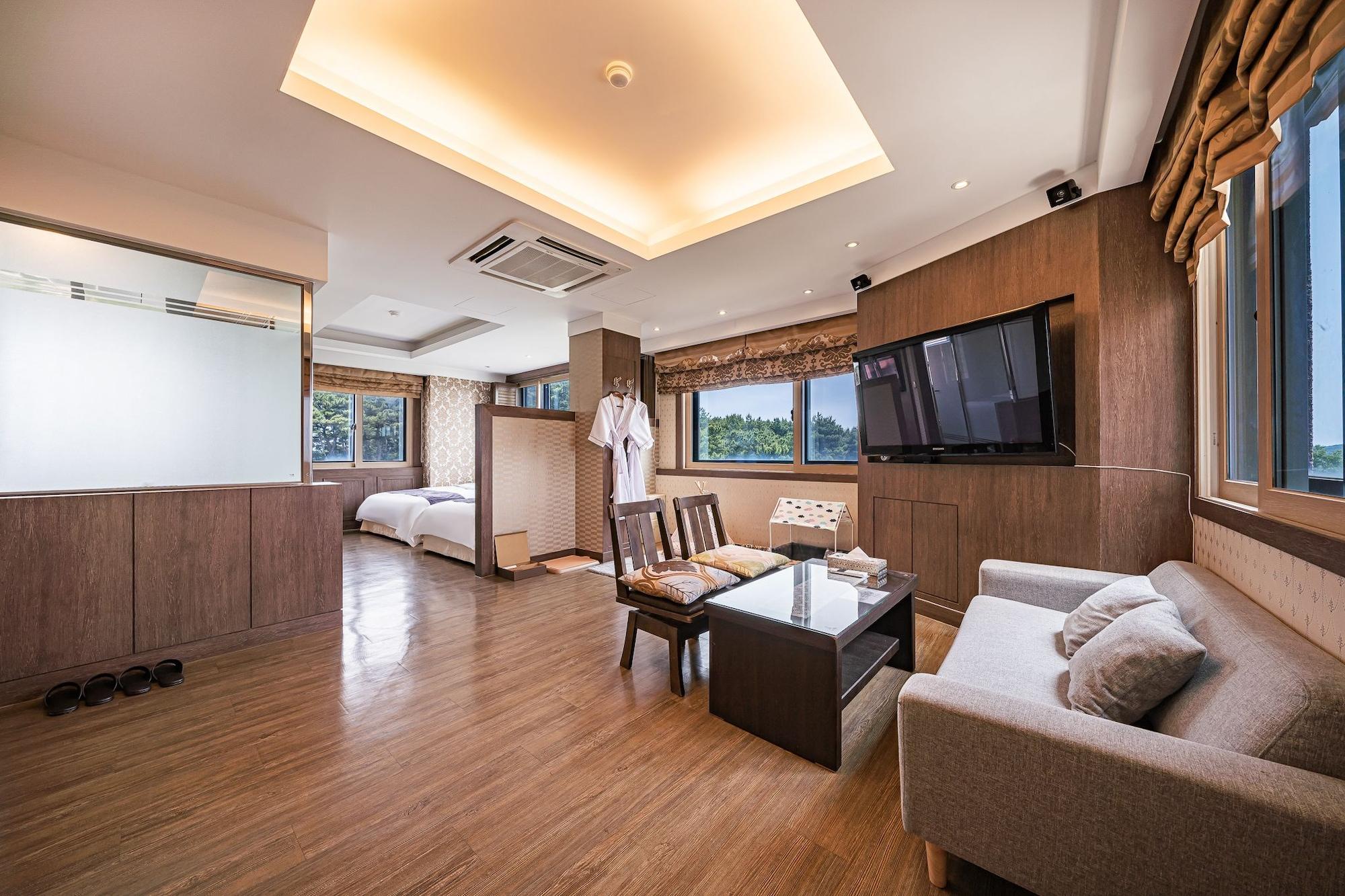 Incheon Prince Hotel Bagian luar foto