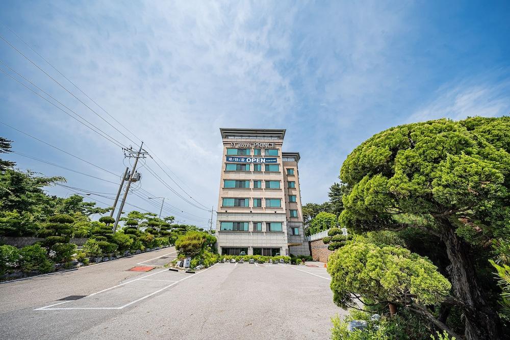 Incheon Prince Hotel Bagian luar foto