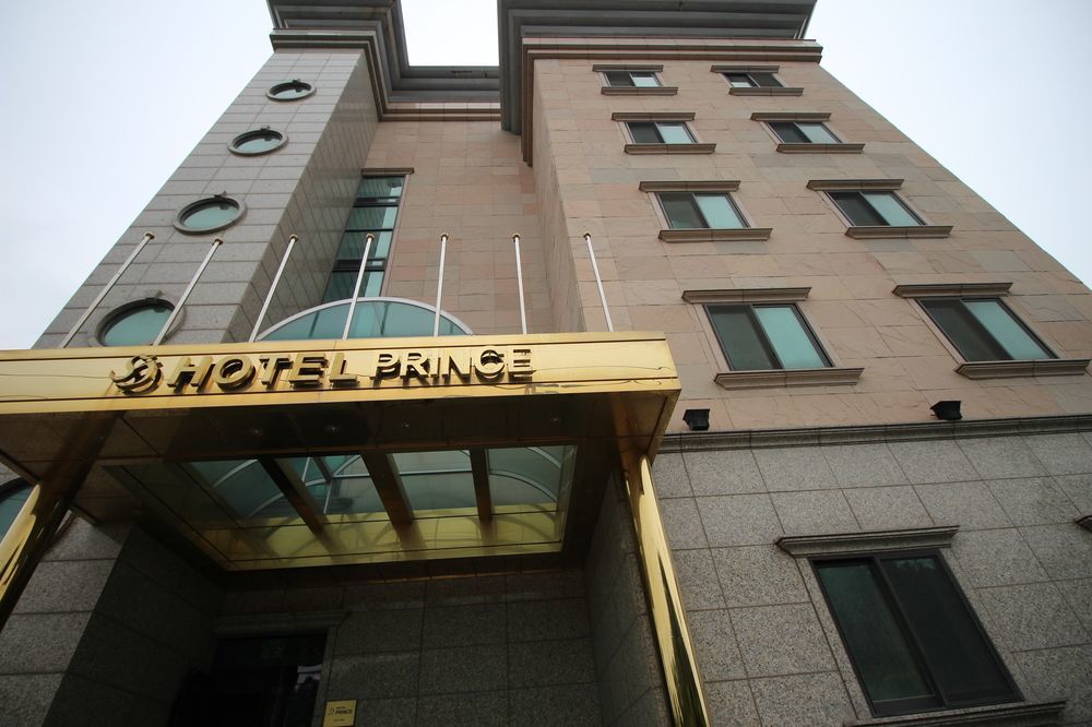 Incheon Prince Hotel Bagian luar foto