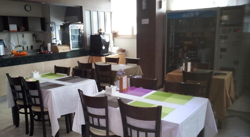 Incheon Prince Hotel Bagian luar foto
