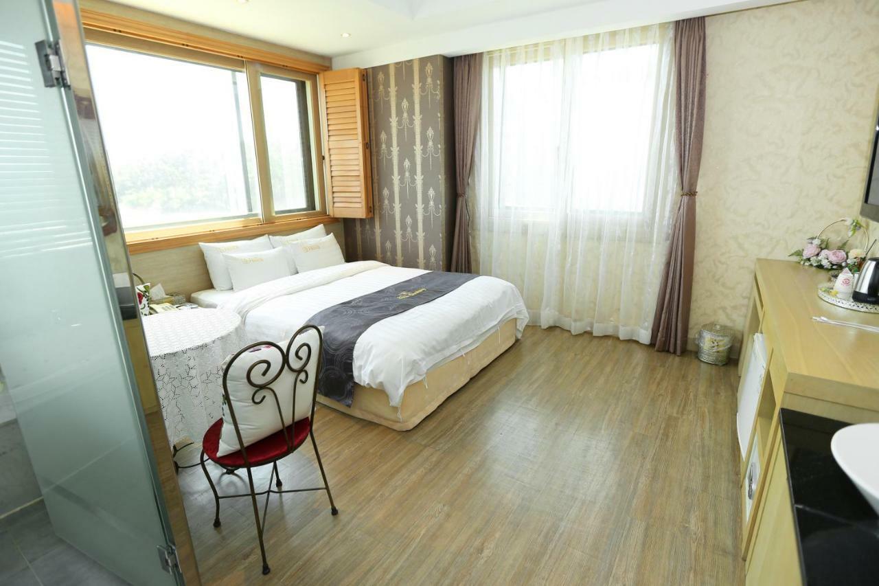 Incheon Prince Hotel Bagian luar foto