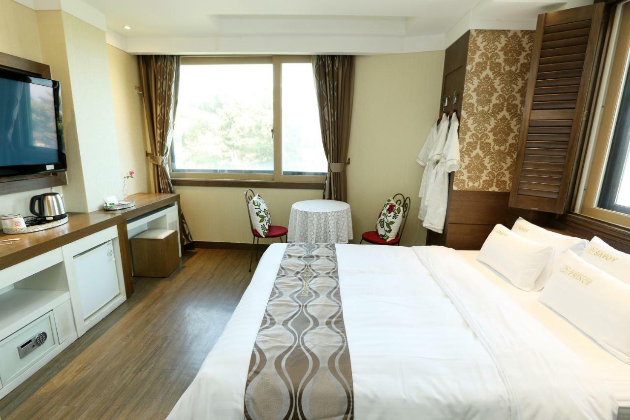 Incheon Prince Hotel Bagian luar foto