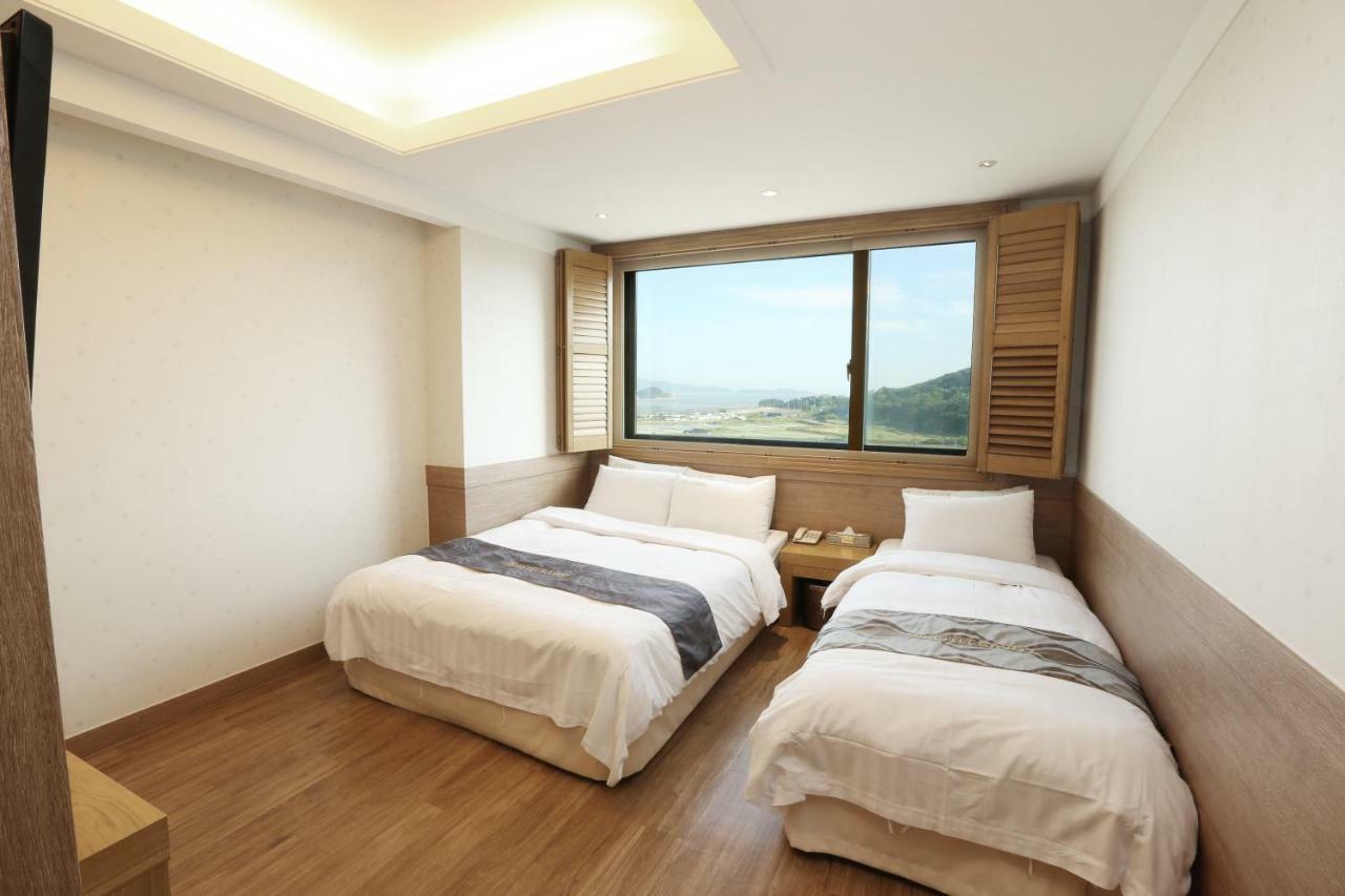 Incheon Prince Hotel Bagian luar foto