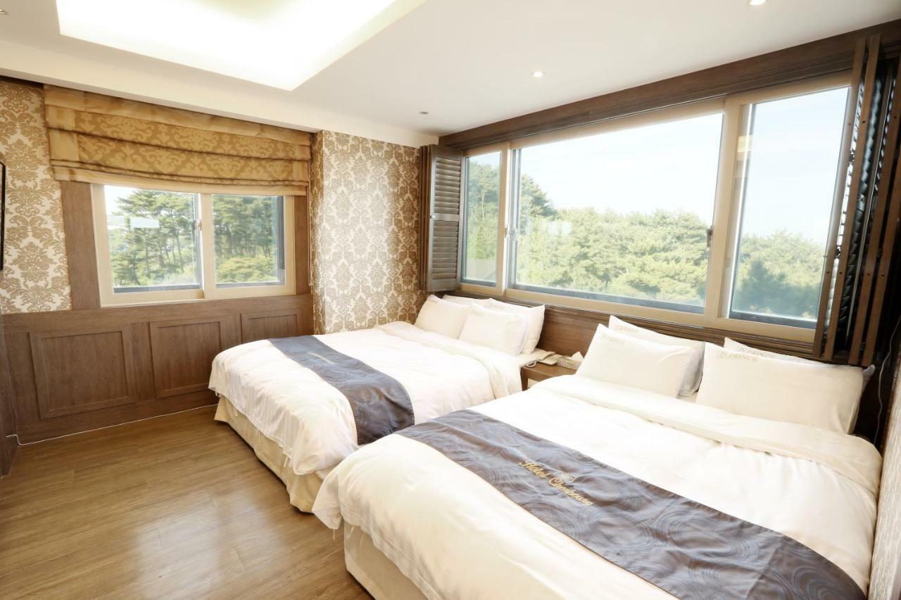 Incheon Prince Hotel Bagian luar foto