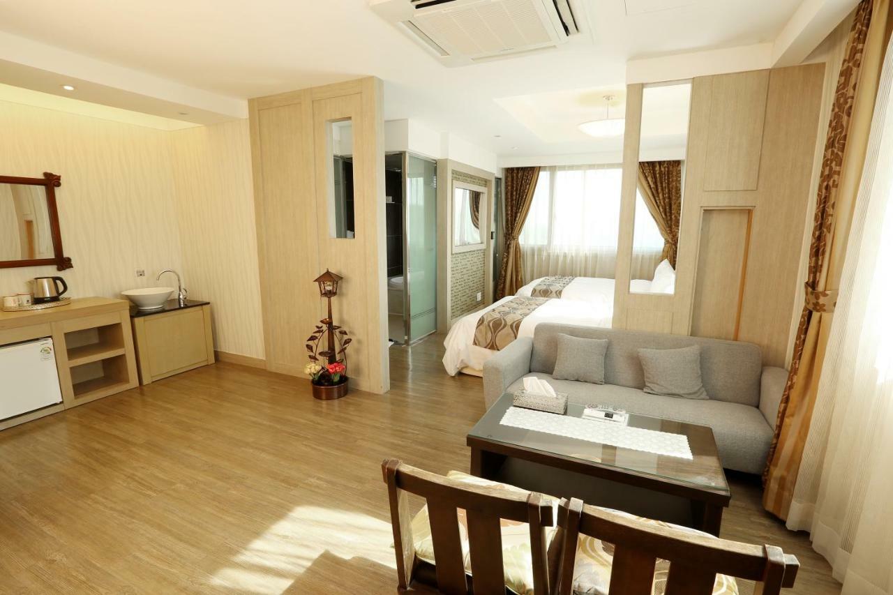 Incheon Prince Hotel Bagian luar foto
